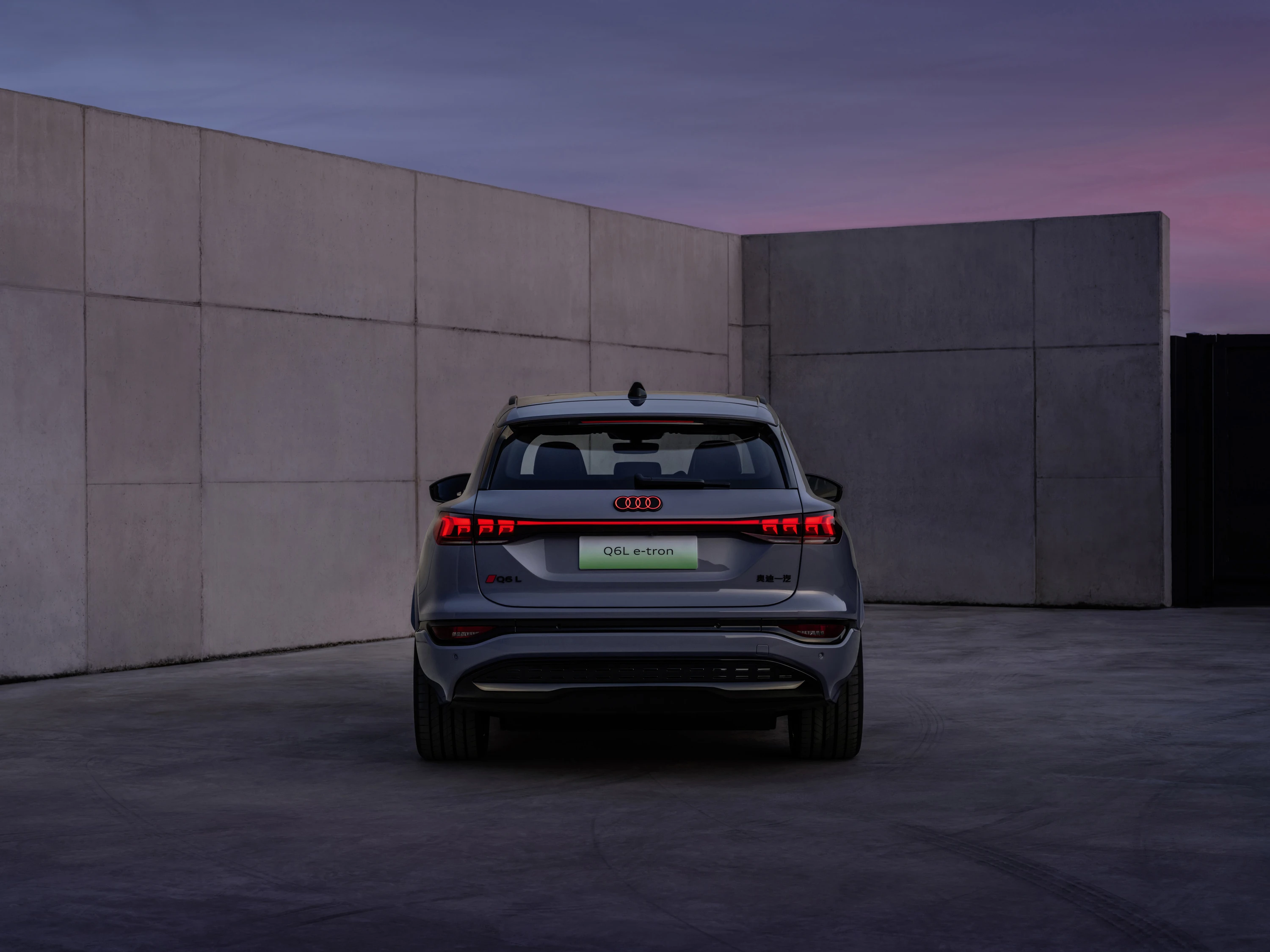 Audi Q6L e-tron quattro rearlights view