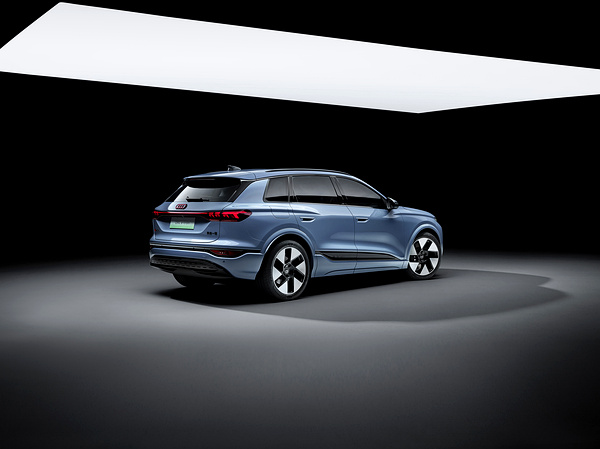 Audi Q6L e-tron quattro exterior view