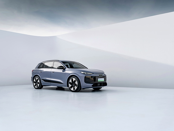 Audi Q6L e-tron quattro exterior view