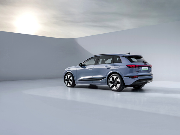 Audi Q6L e-tron quattro exterior view