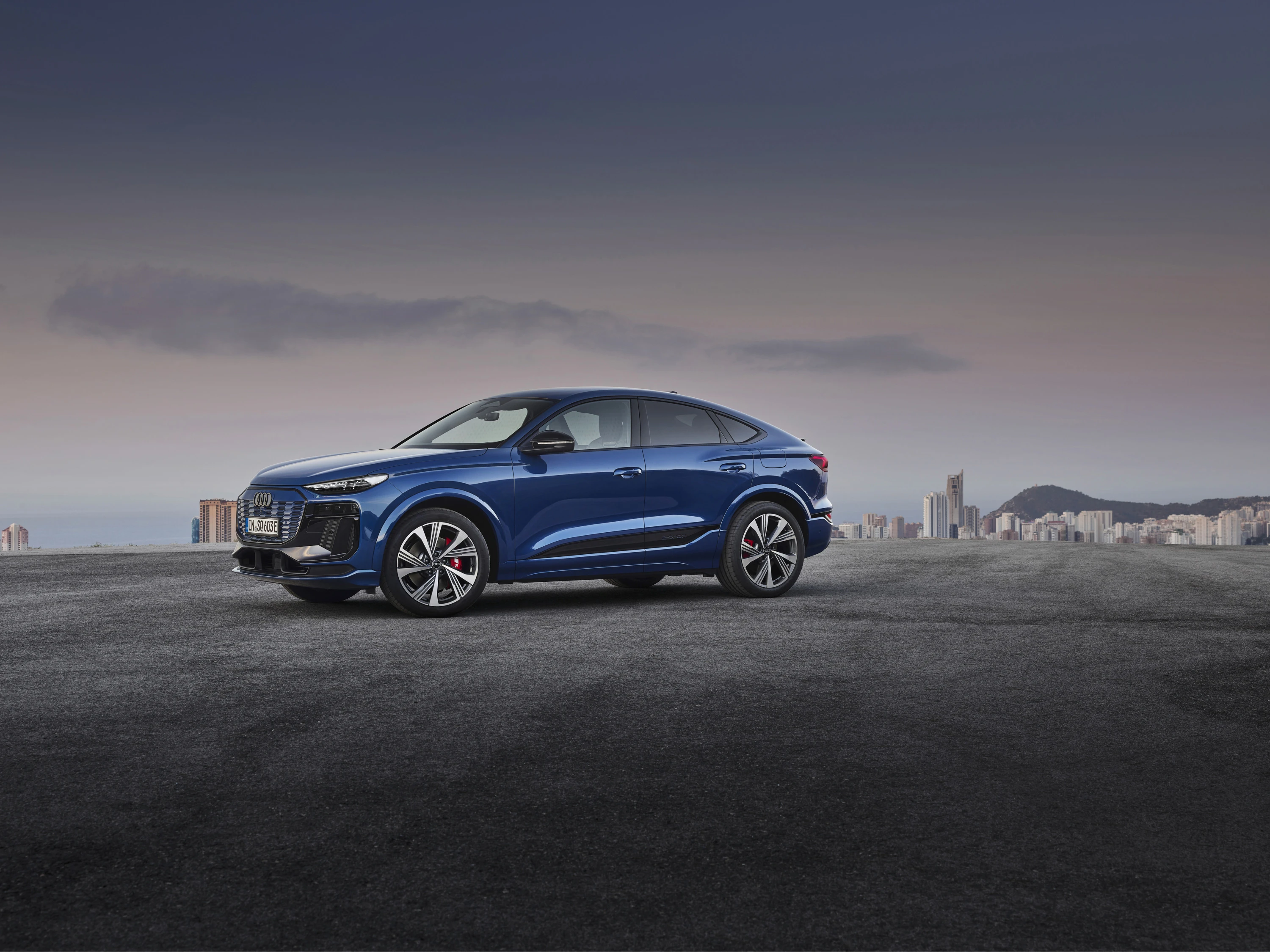 Audi SQ6 Sportback e-tron exterior view