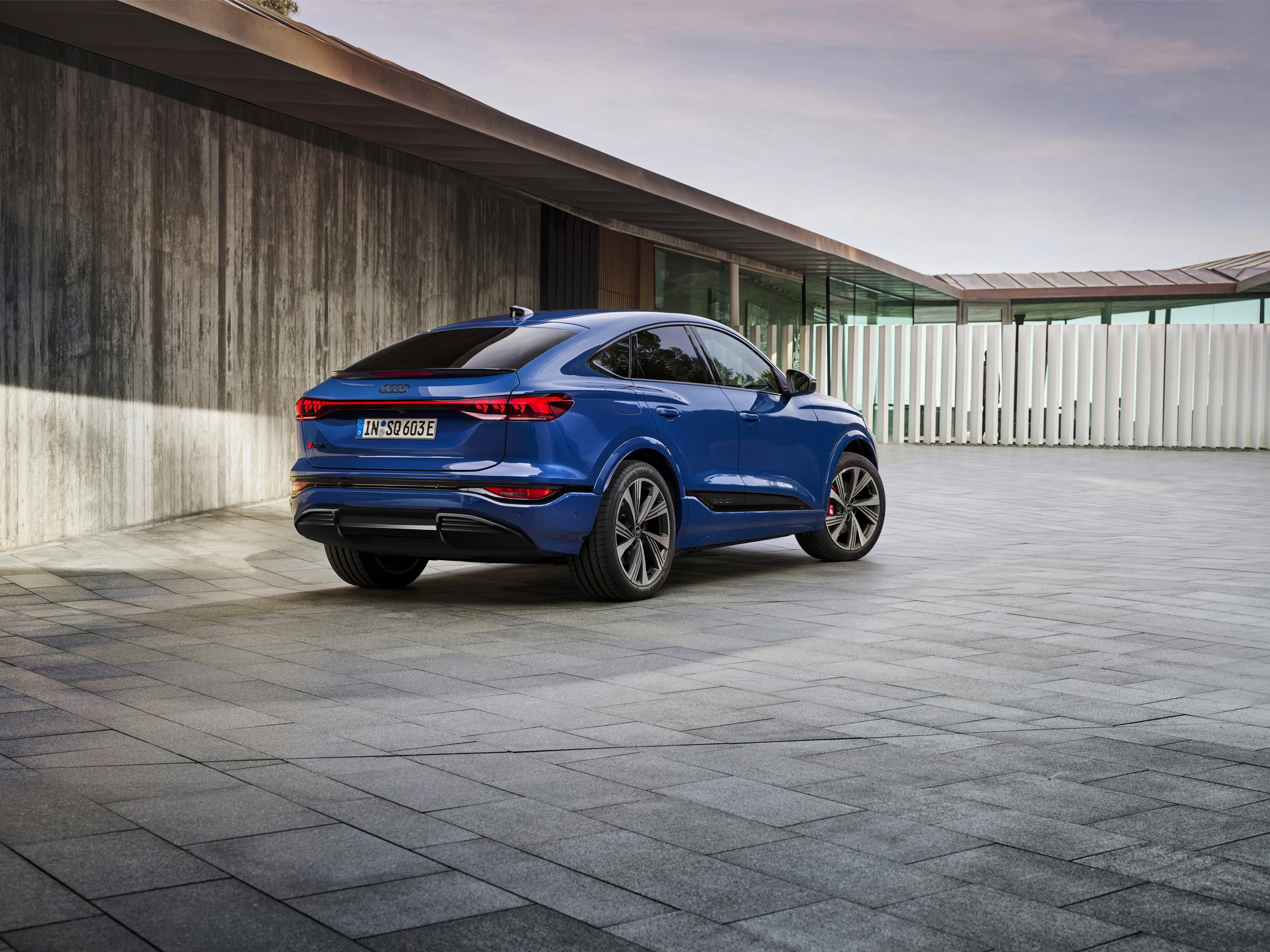 Audi SQ6 Sportback e-tron exterior view