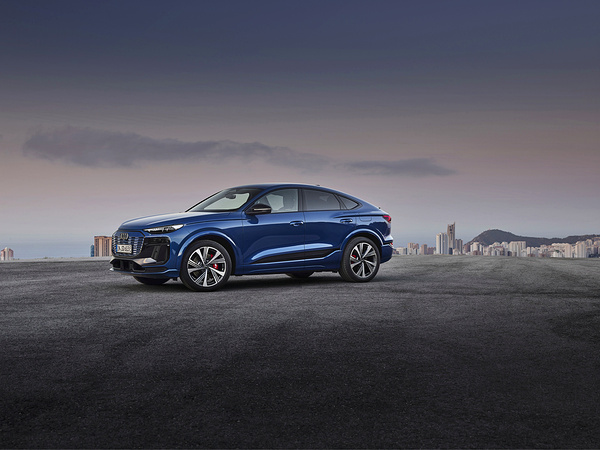 Audi SQ6 Sportback e-tron exterior view