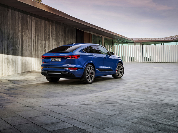 Audi SQ6 Sportback e-tron exterior view