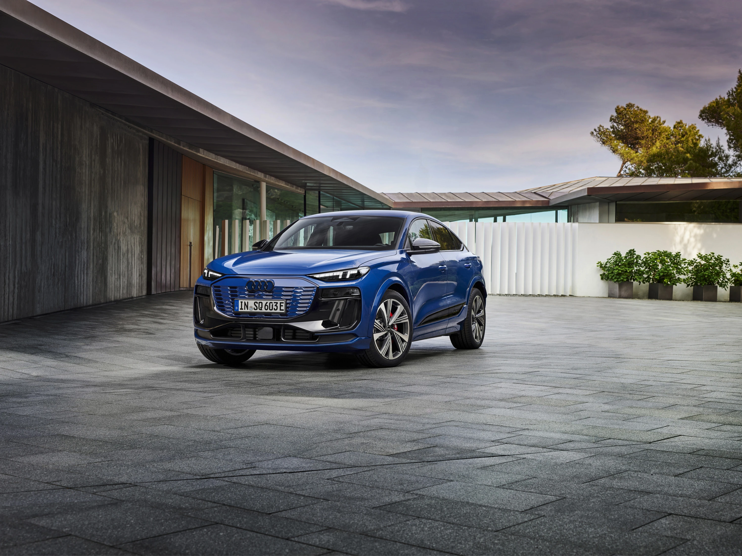 Audi SQ6 Sportback e-tron exterior view