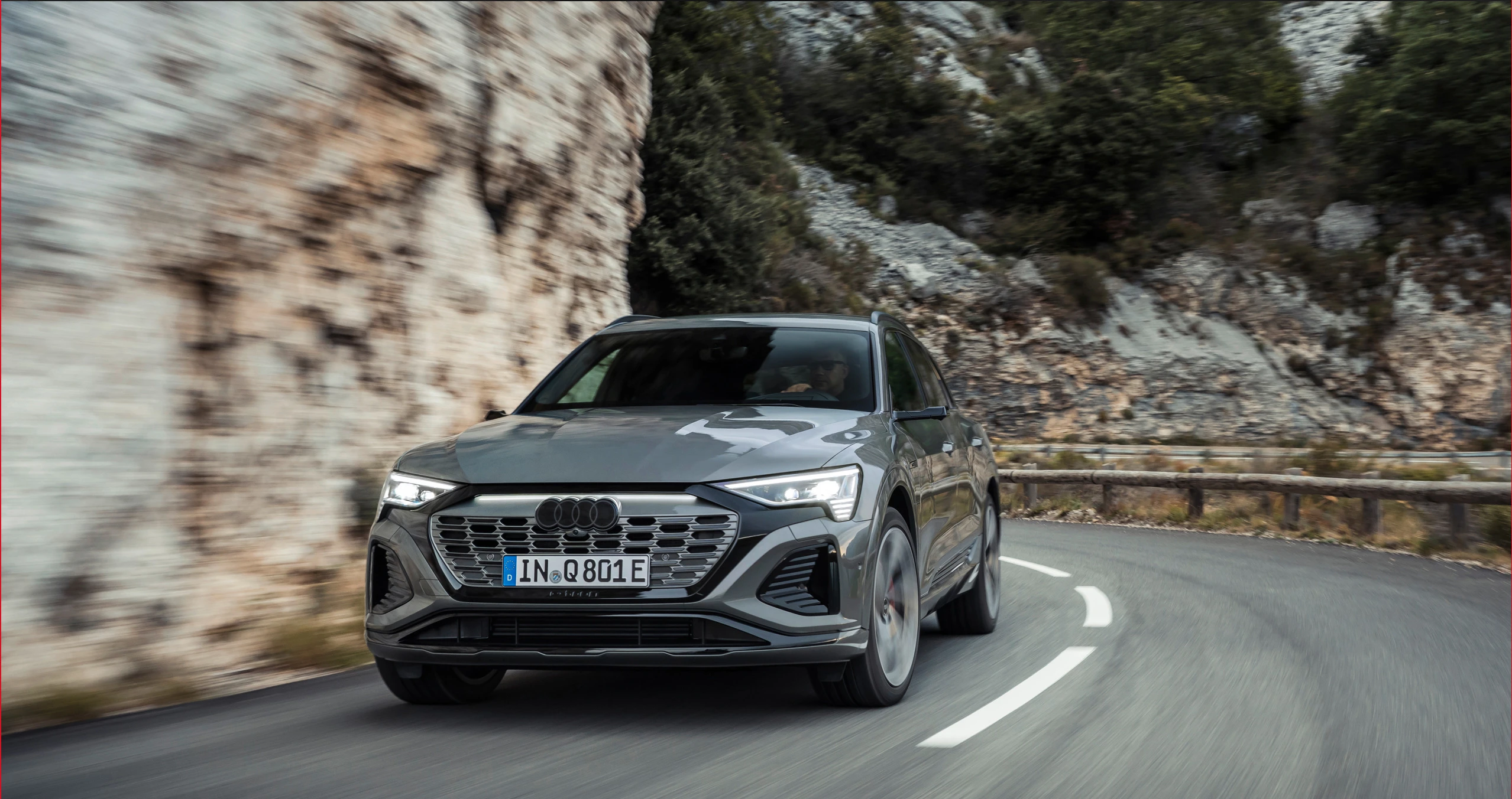 Audi Q8 55 e-tron headlights view