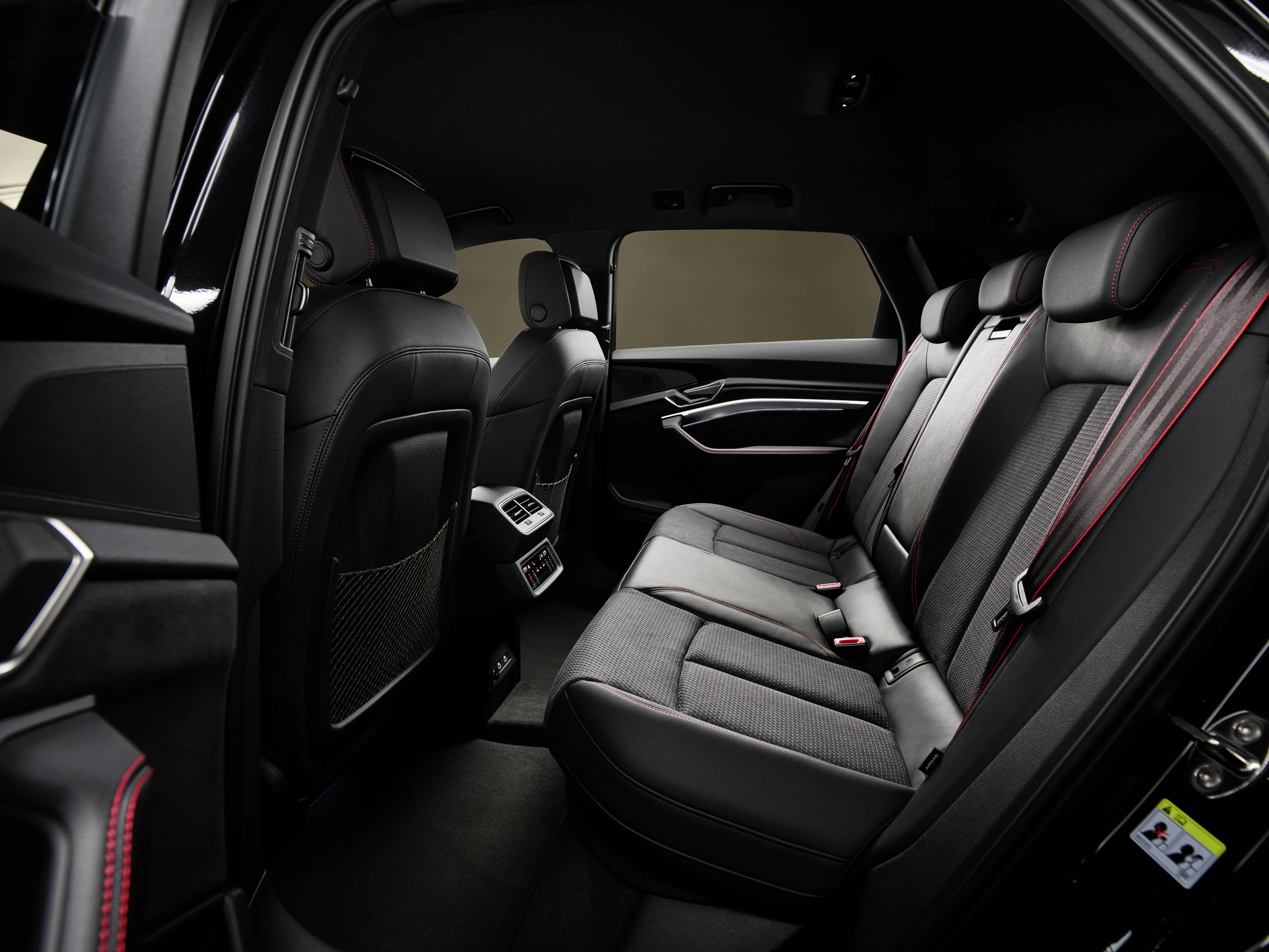 Audi Q8 e-tron edition Dakar secondrowseats view