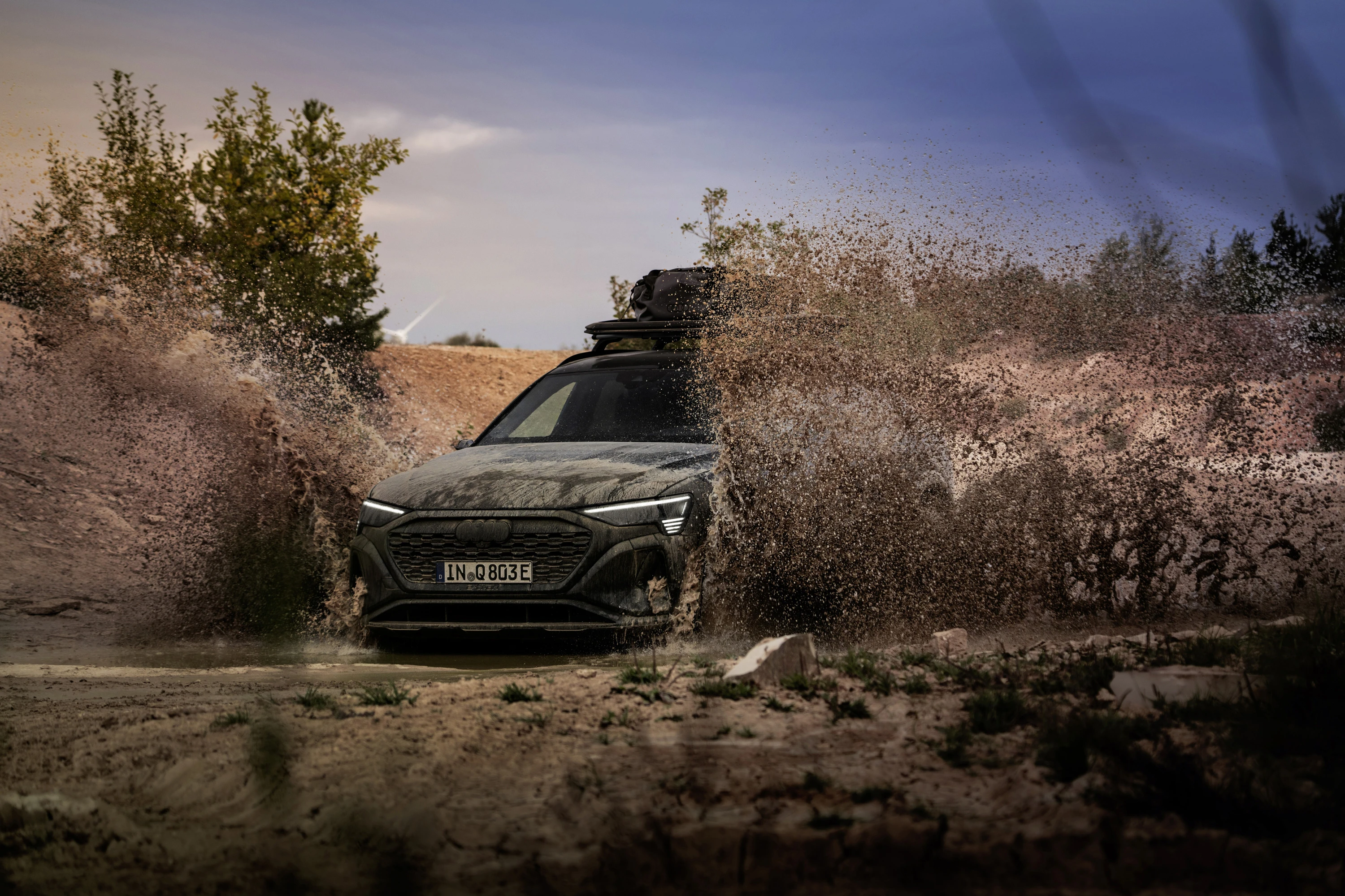 Audi Q8 e-tron edition Dakar dynamic view