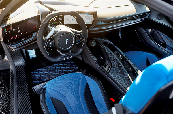 Automobili Pininfarina Battista screens view