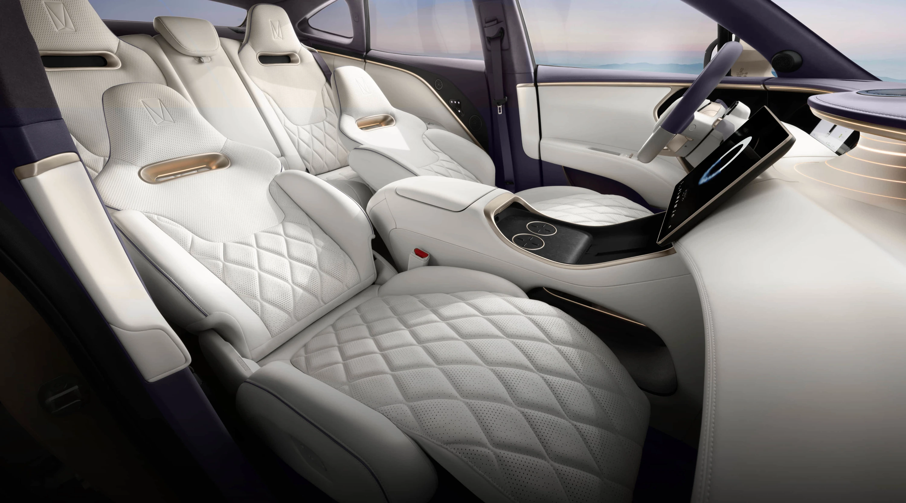 AVATR 11 RWD EV frontseats view
