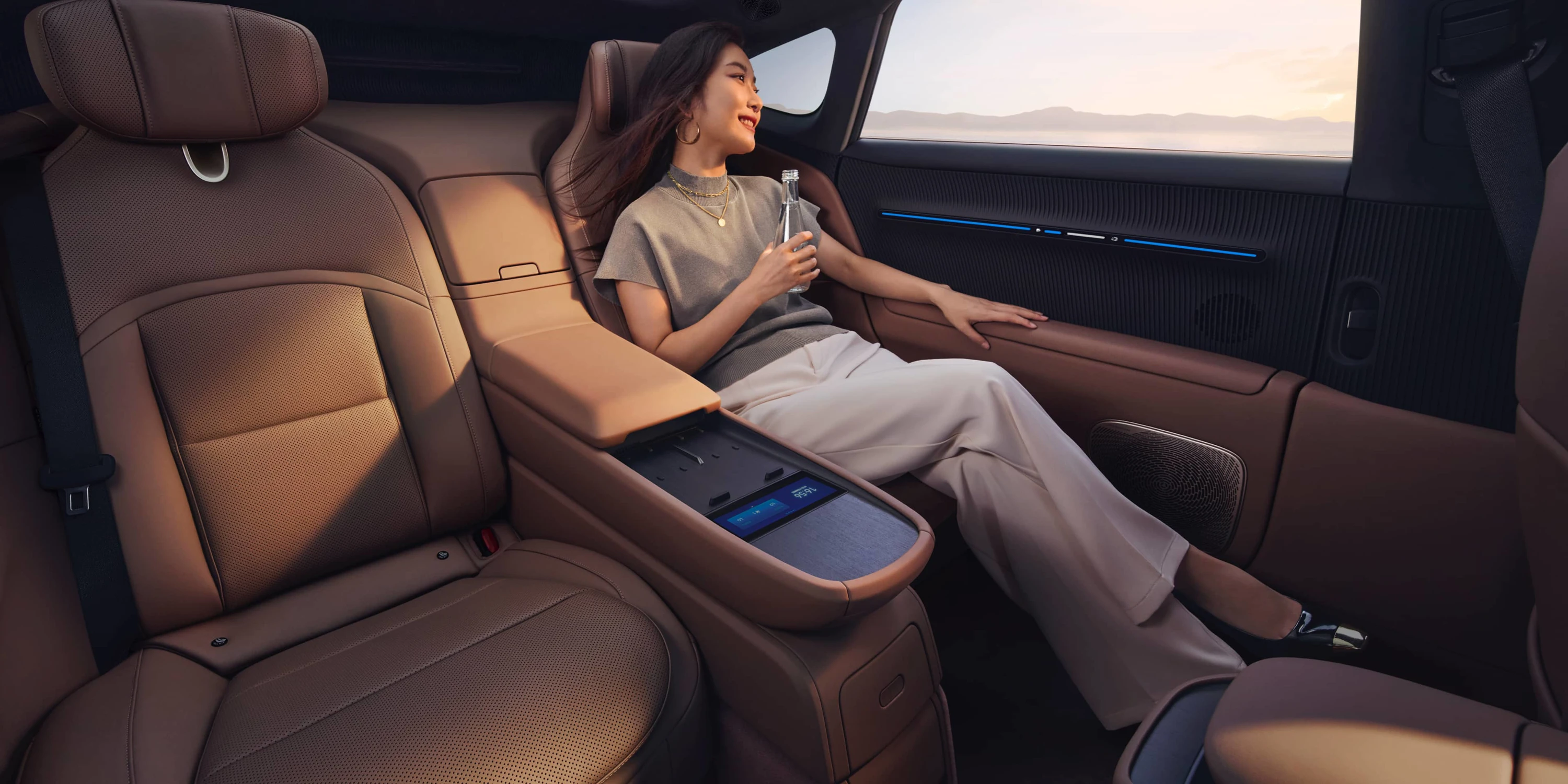 AVATR 12 AWD EV secondrowseats view