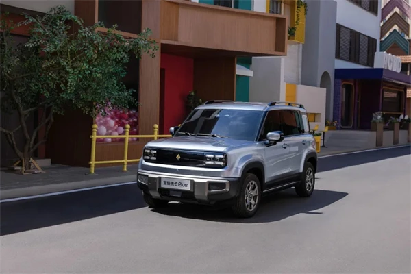 Baojun Yep Plus 42 kWh exterior view