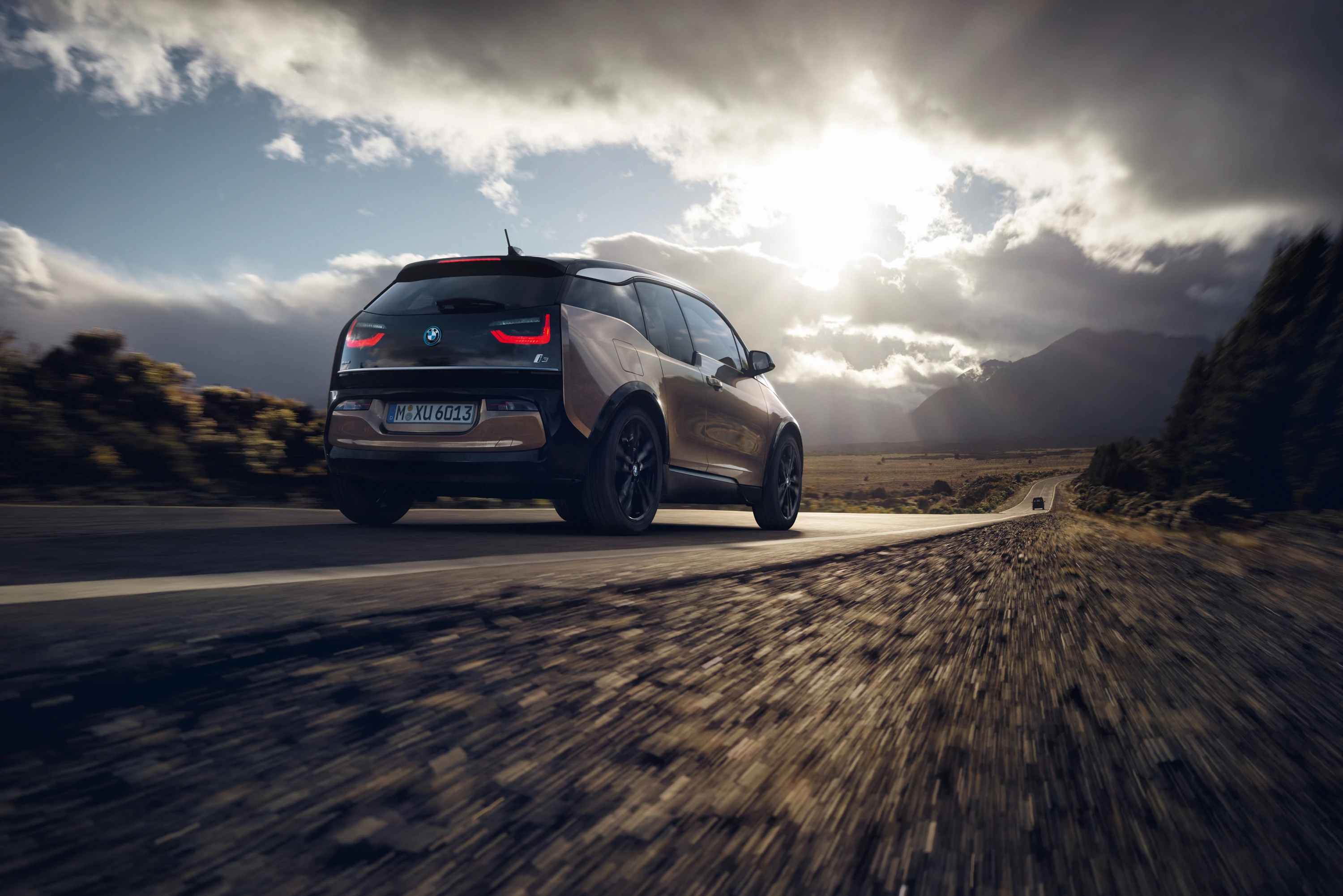 BMW i3 120 Ah exterior view