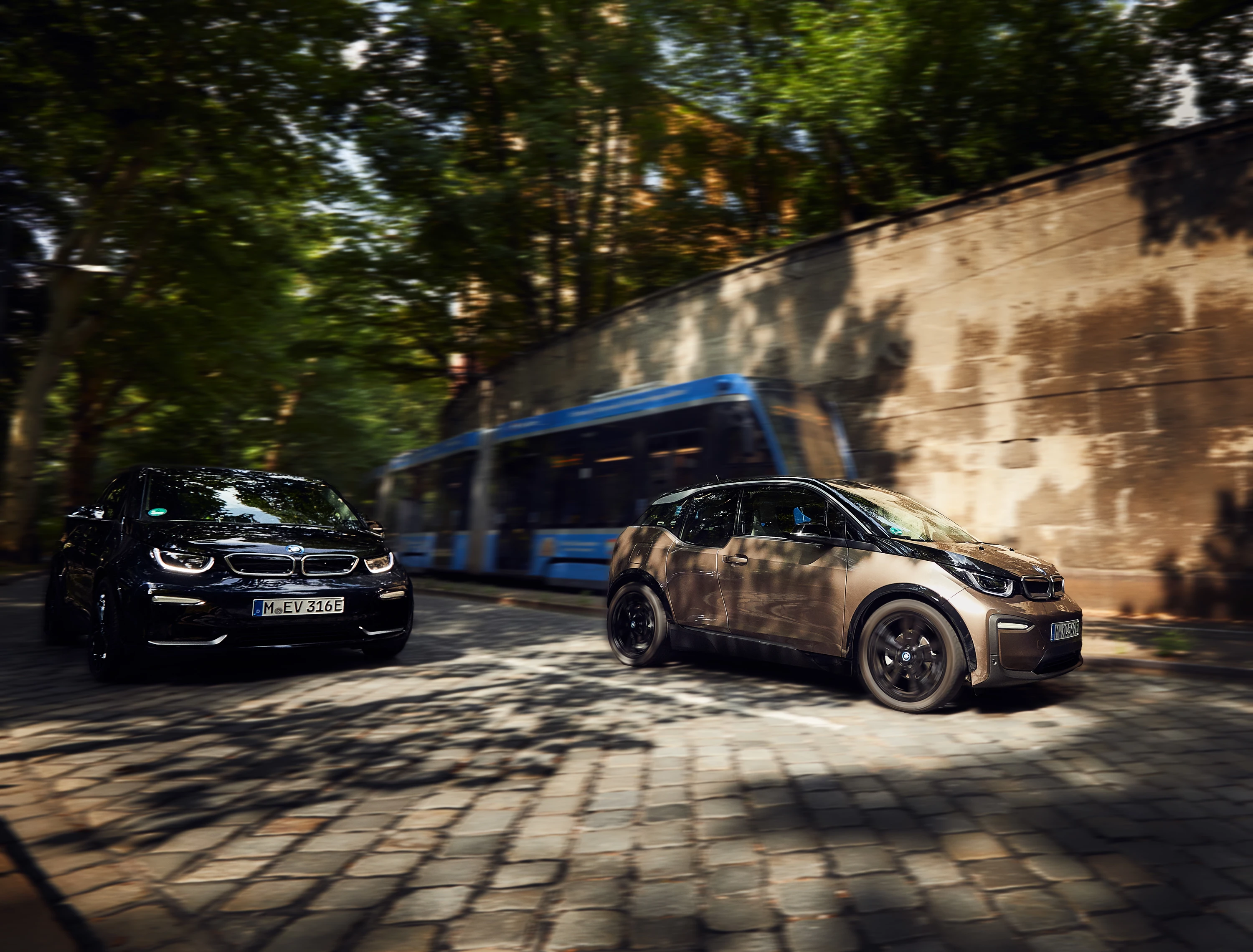BMW i3 120 Ah exterior view