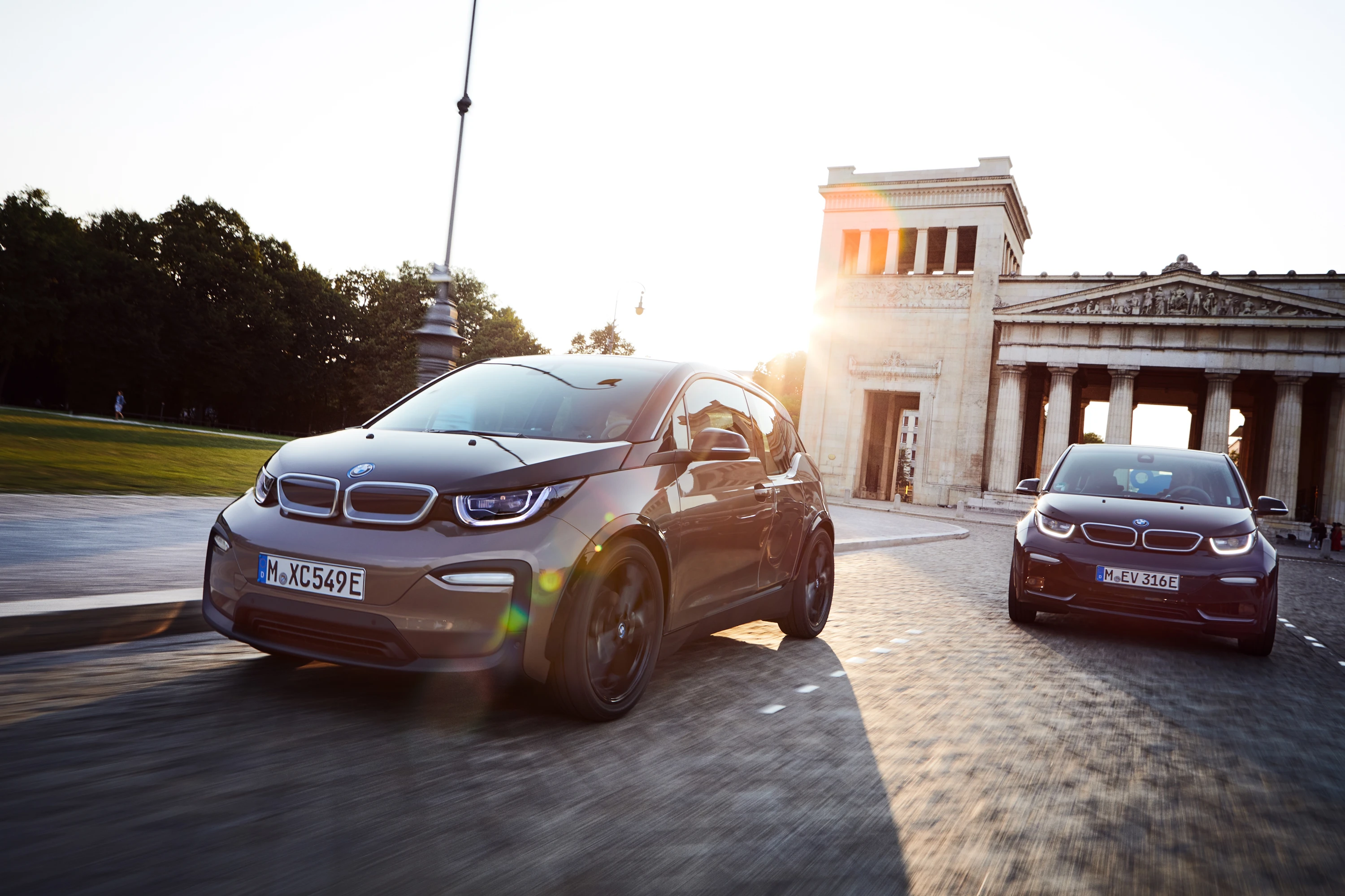 BMW i3 120 Ah exterior view