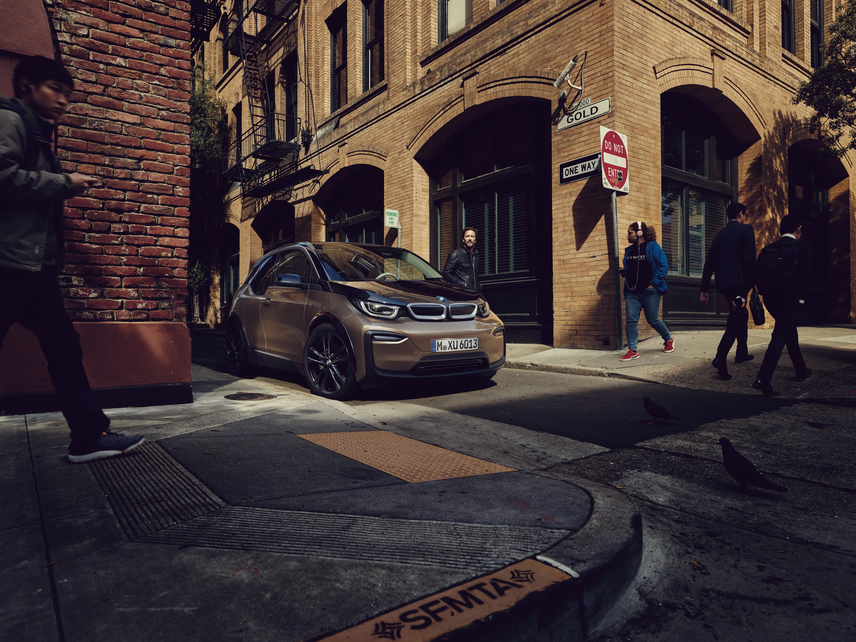 BMW i3 120 Ah exterior view