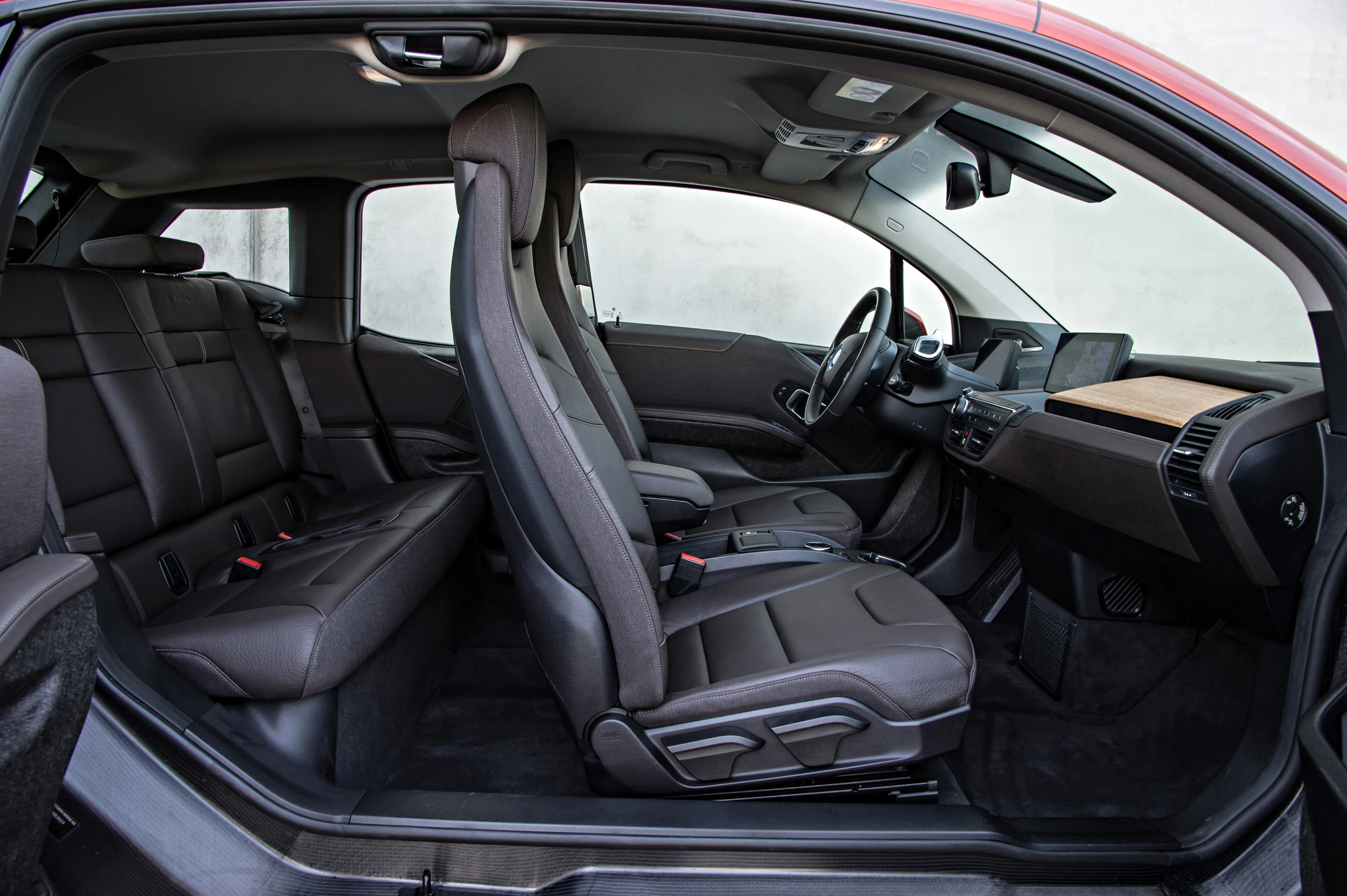 BMW i3 60 Ah frontseats view