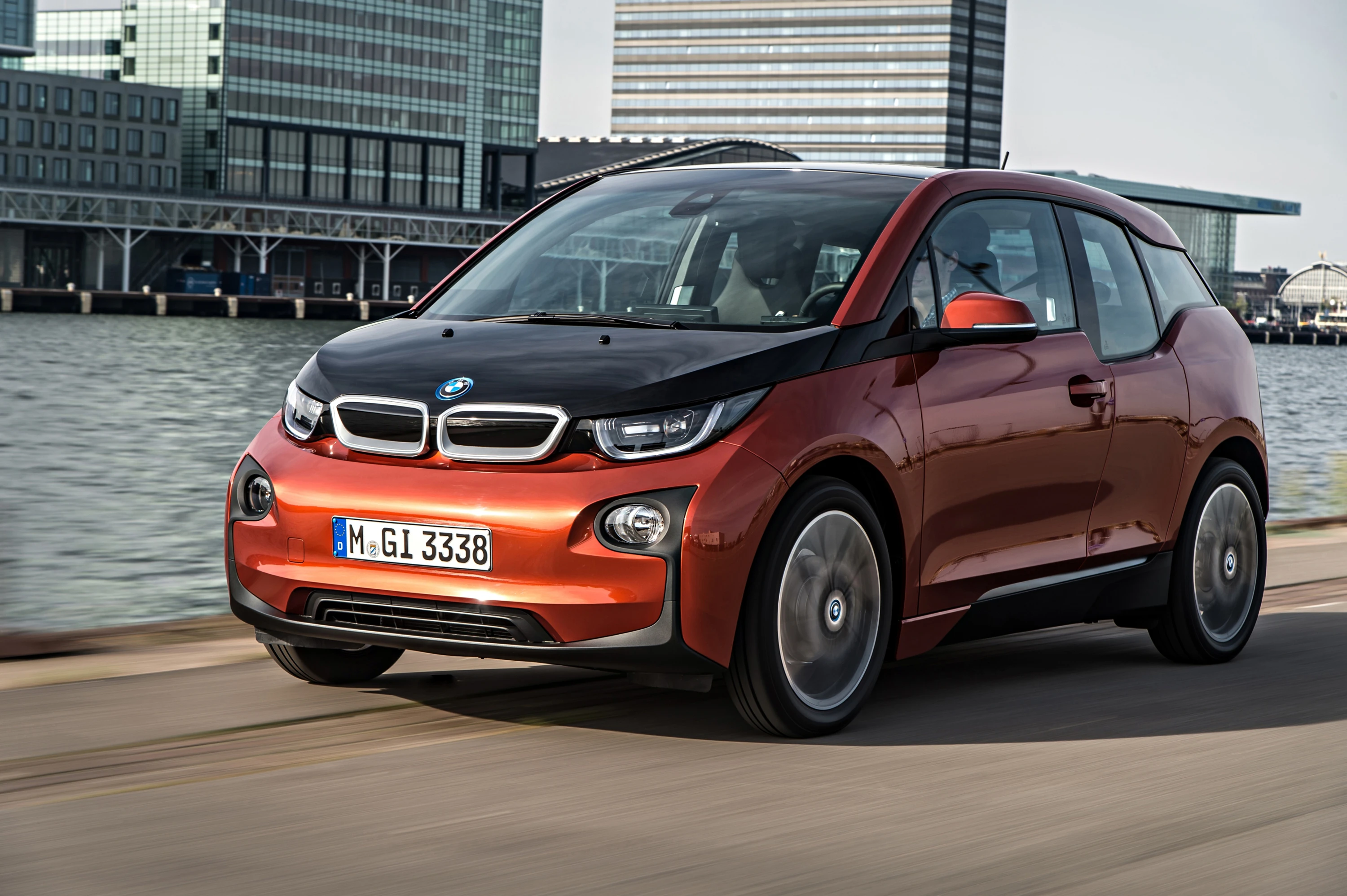 BMW i3 60 Ah exterior view