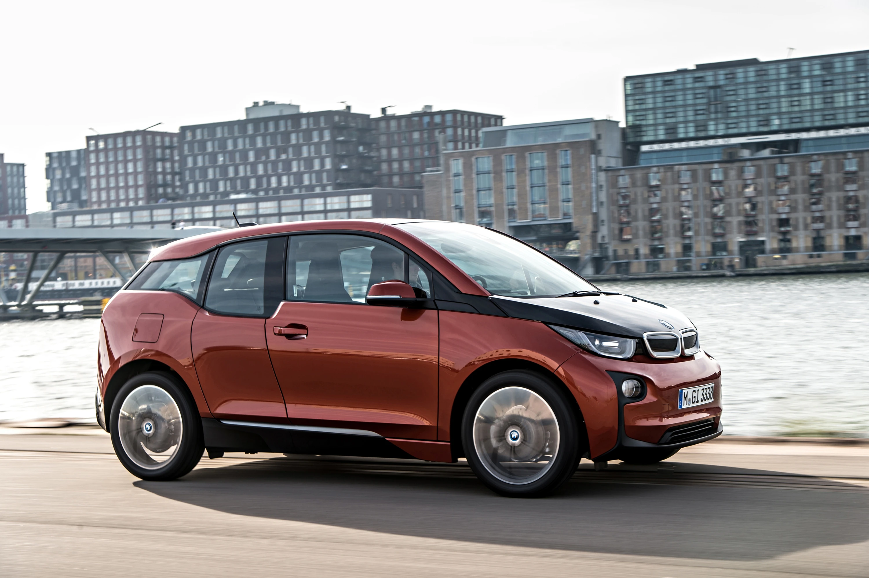 BMW i3 60 Ah exterior view
