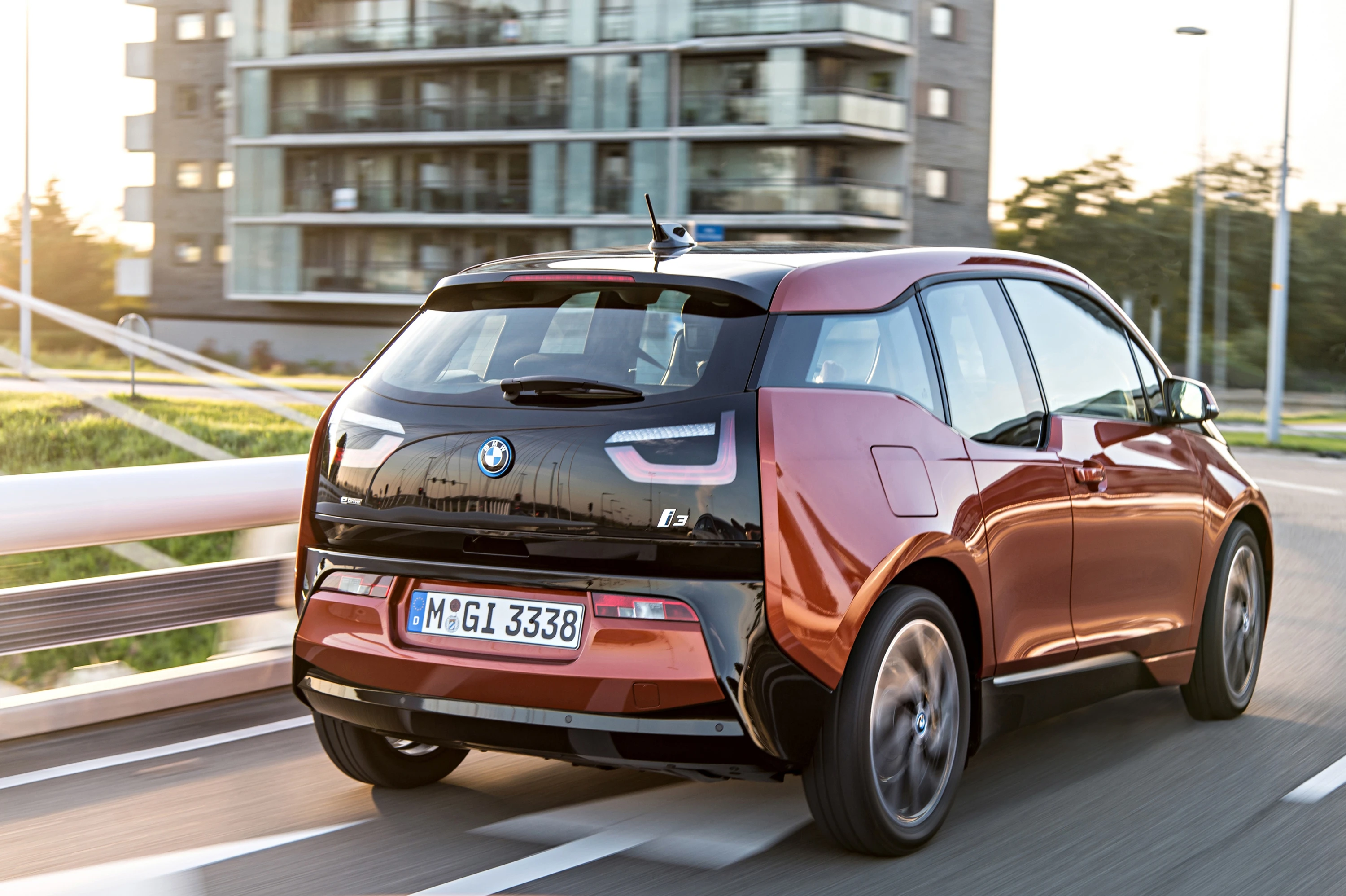 BMW i3 60 Ah exterior view
