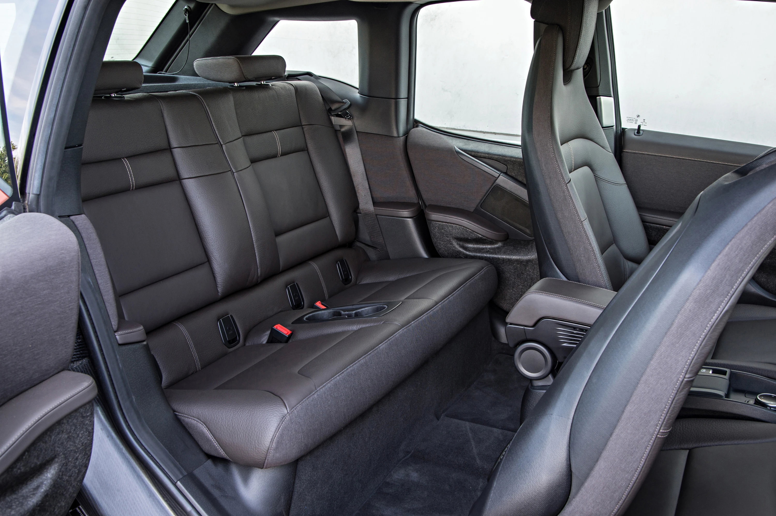 BMW i3 60 Ah secondrowseats view