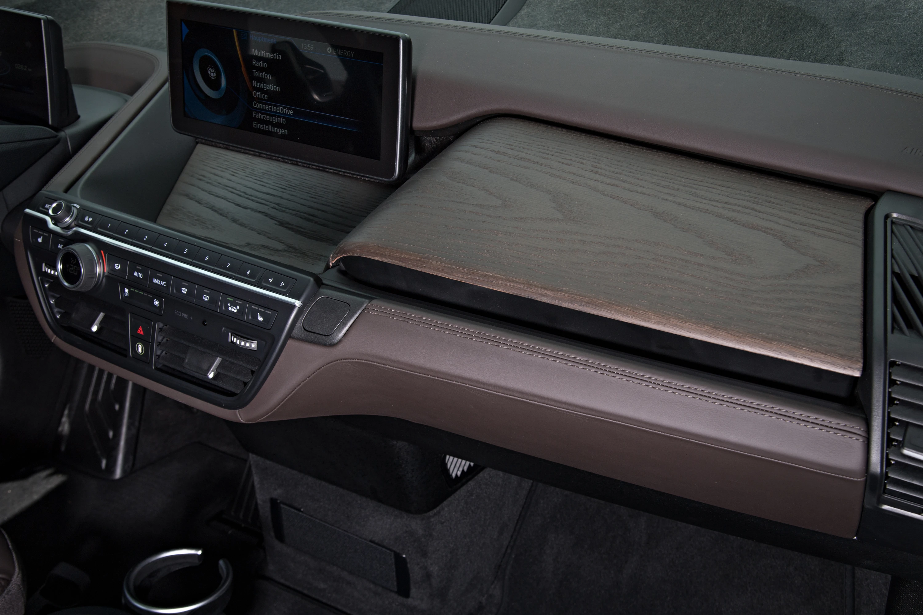 BMW i3 94 Ah details view