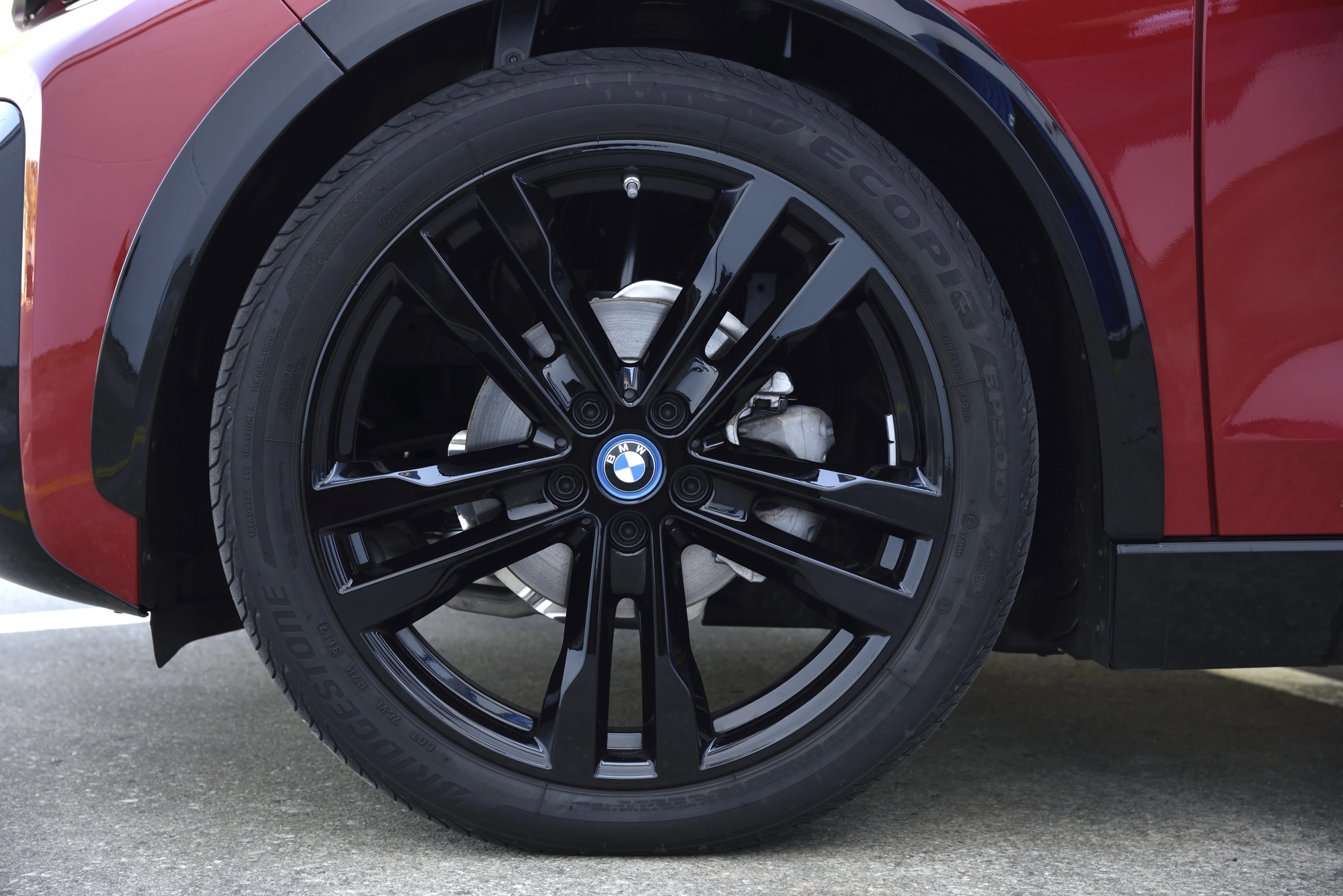 BMW i3s 120 Ah wheels view