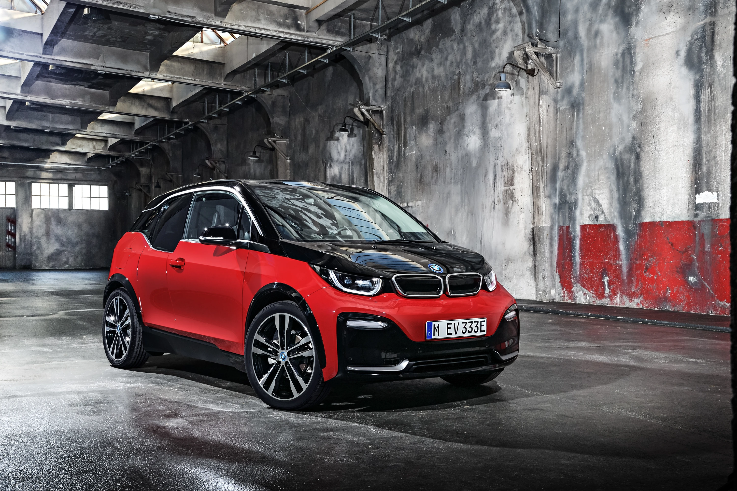 BMW i3s 120 Ah exterior view
