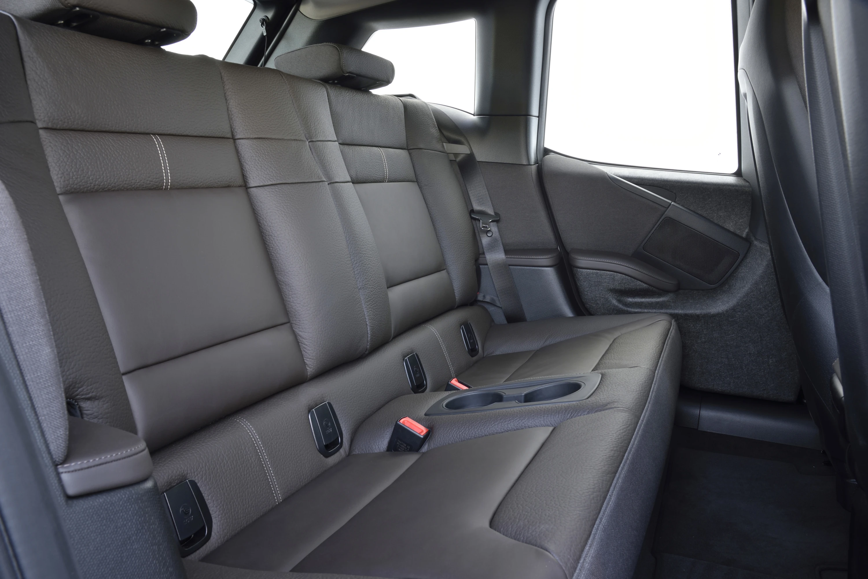 BMW i3s 120 Ah secondrowseats view