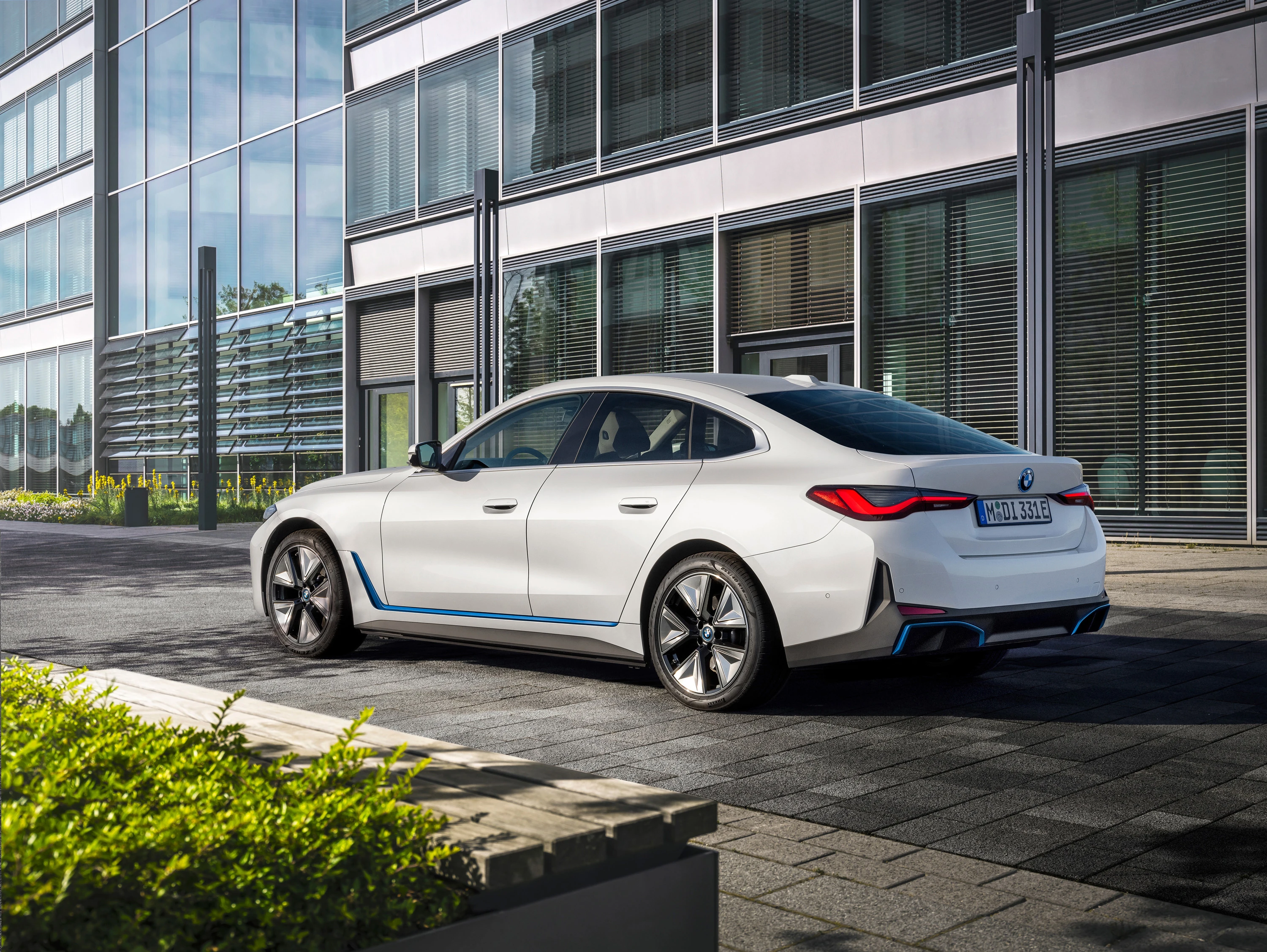 BMW i4 eDrive40 exterior view