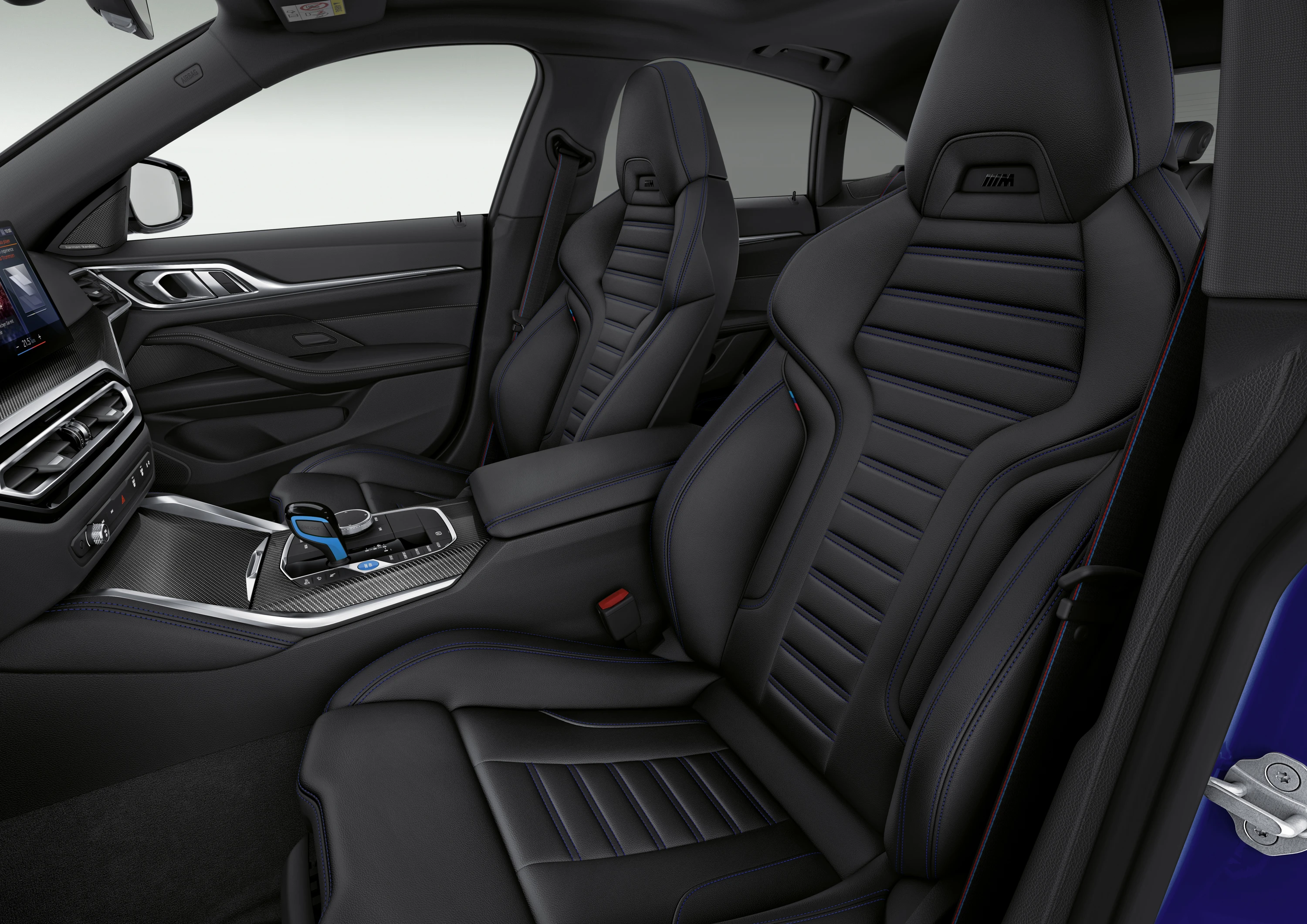 BMW i4 M50 frontseats view