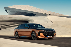 BMW i7 M70 xDrive electric vehicle