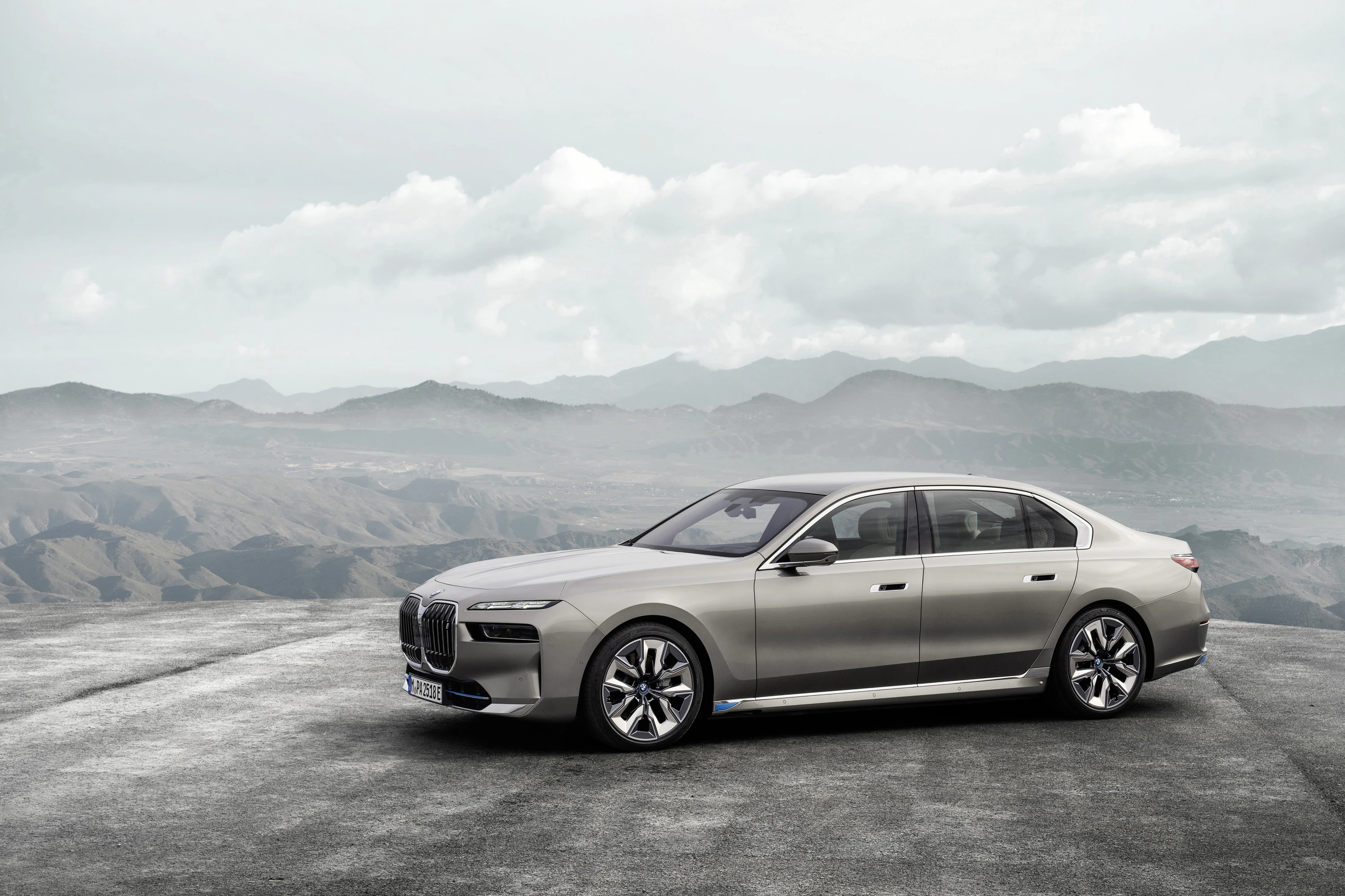 BMW i7 xDrive60 (GEN1) electric vehicle variant