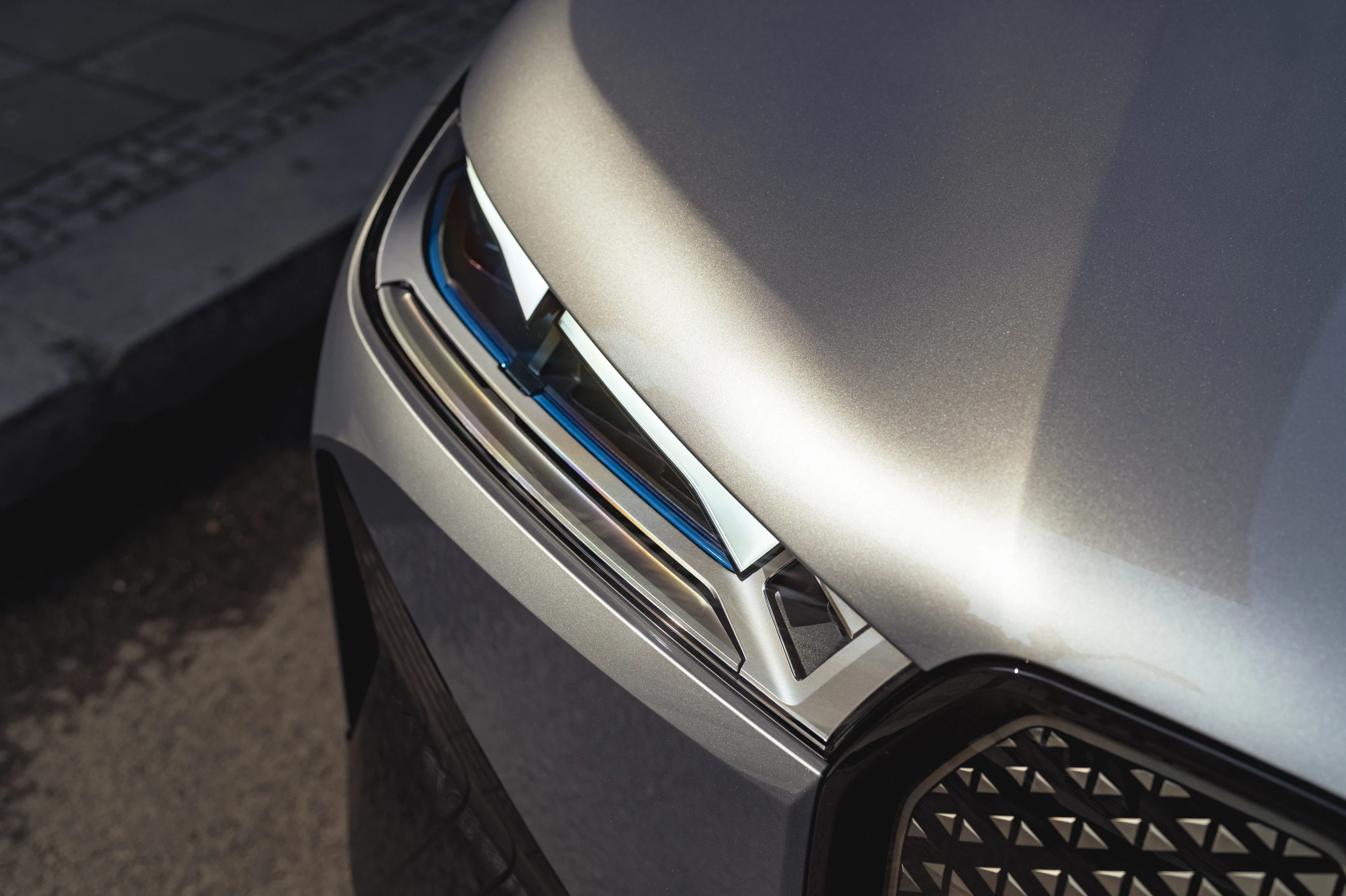 BMW iX M60 headlights view