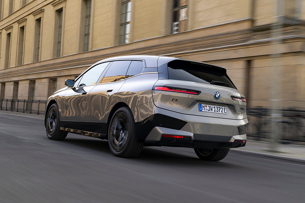 BMW iX M60 exterior view