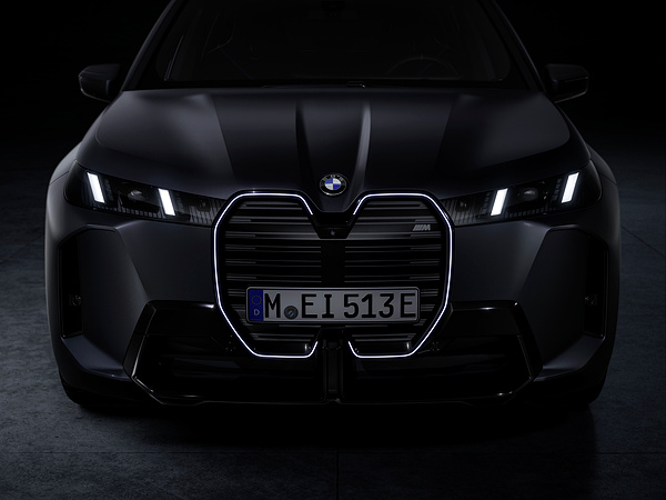 BMW iX M70 xDrive headlights view