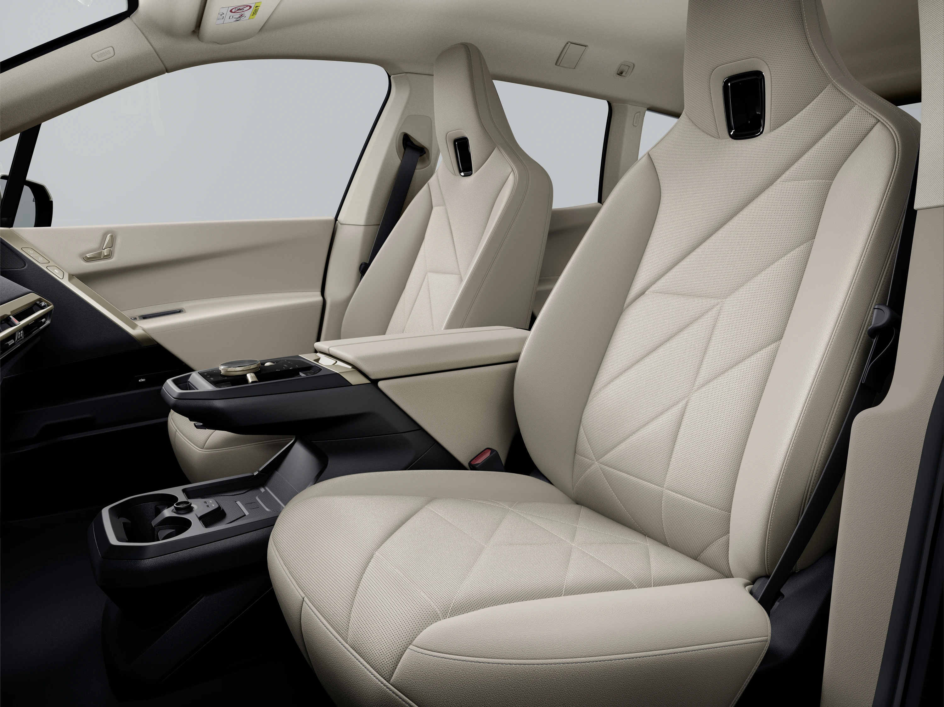 BMW iX xDrive45 frontseats view