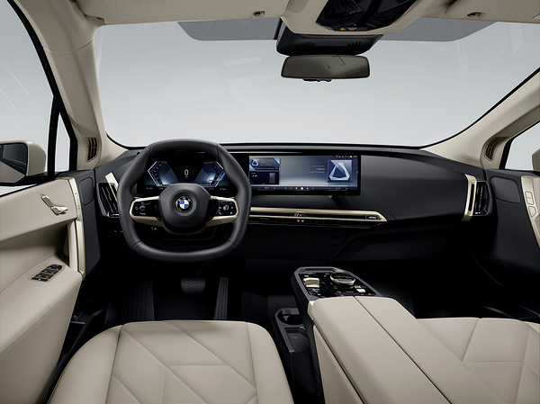 BMW iX xDrive45 interior view