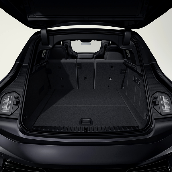 BMW iX xDrive60 trunk view