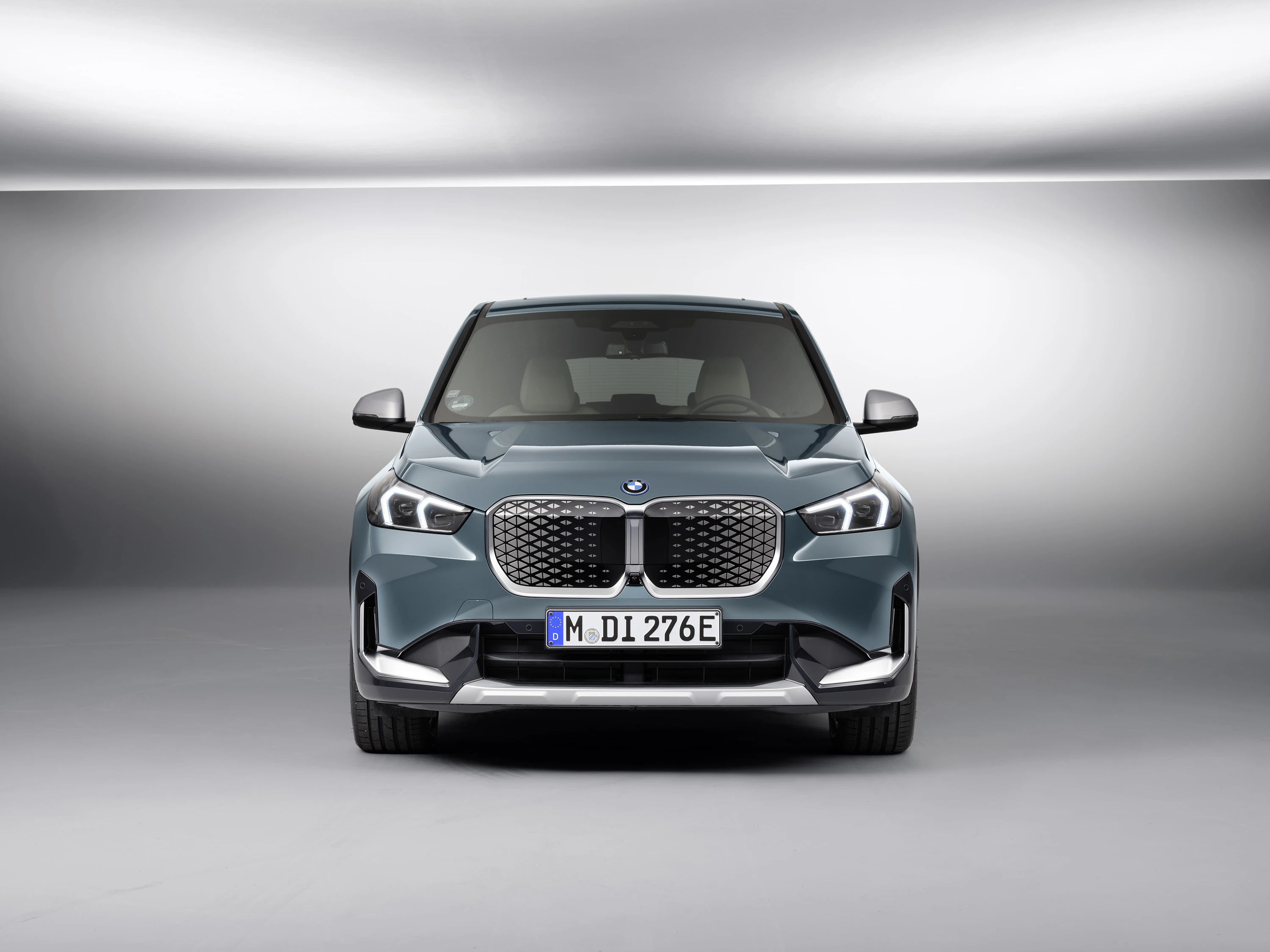 BMW iX1 eDrive20 headlights view