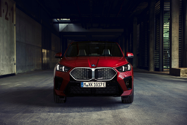 BMW iX2 eDrive20 headlights view