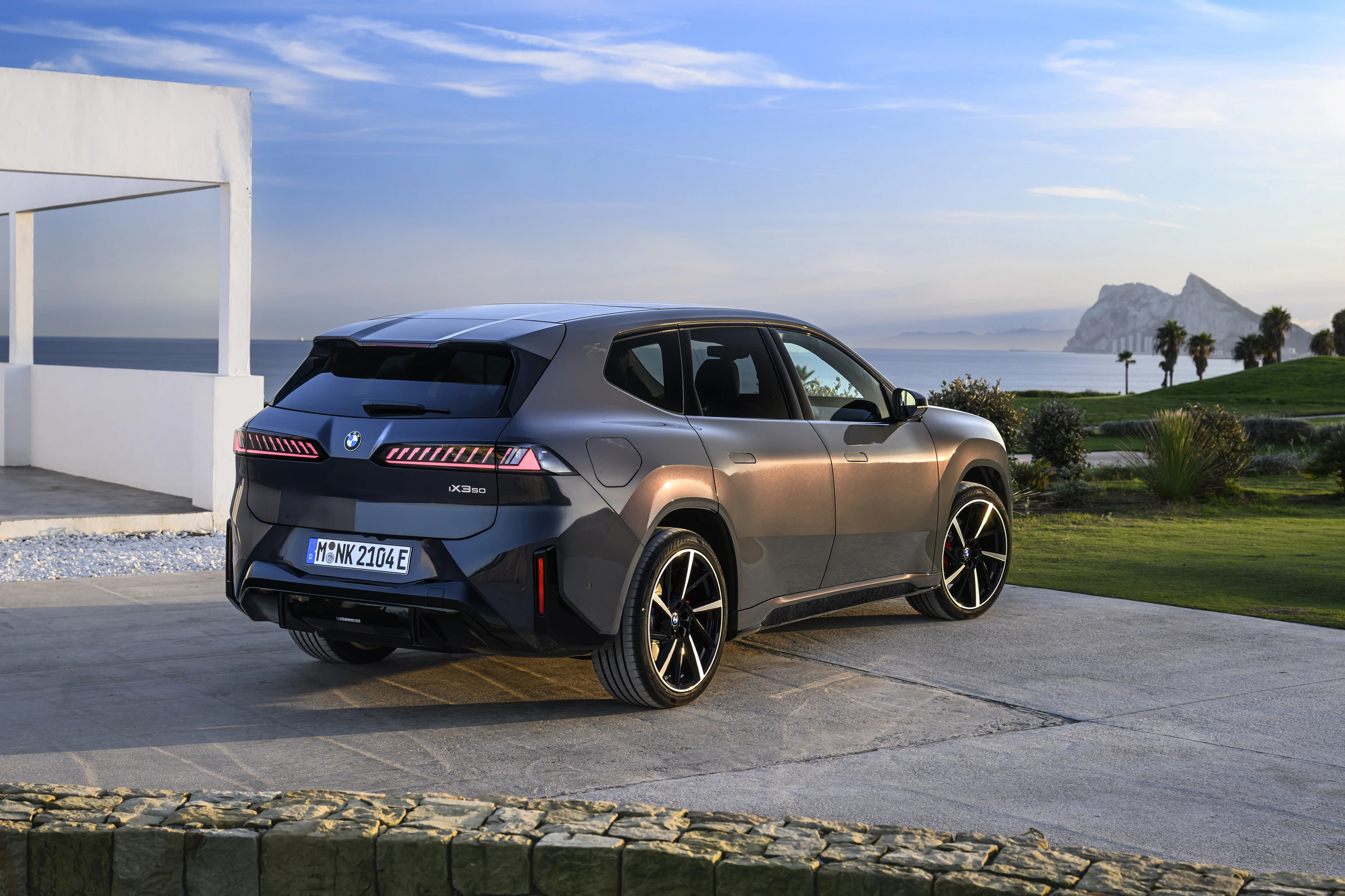 BMW iX3 50 xDrive exterior view