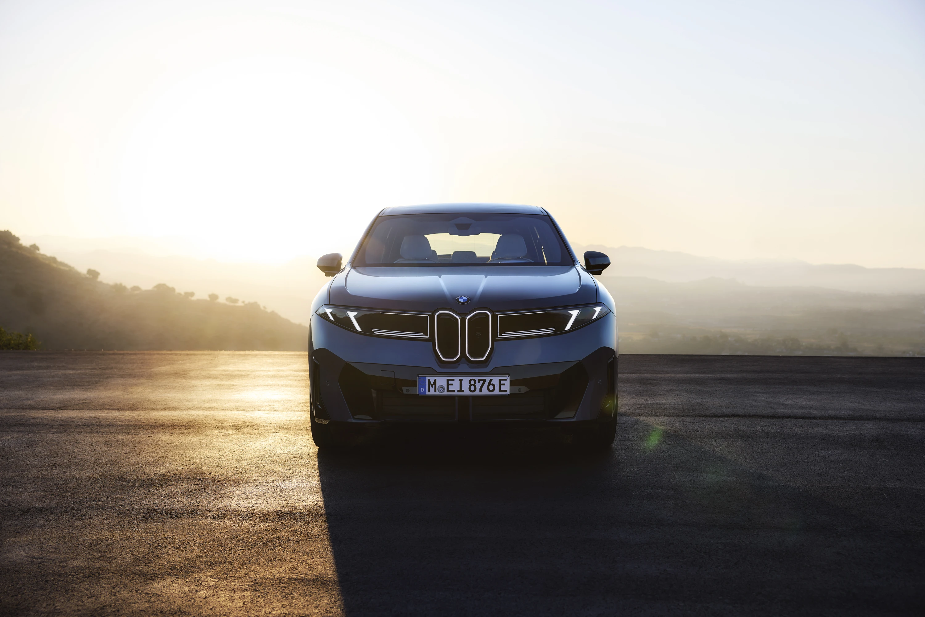 BMW iX3 50 xDrive exterior view