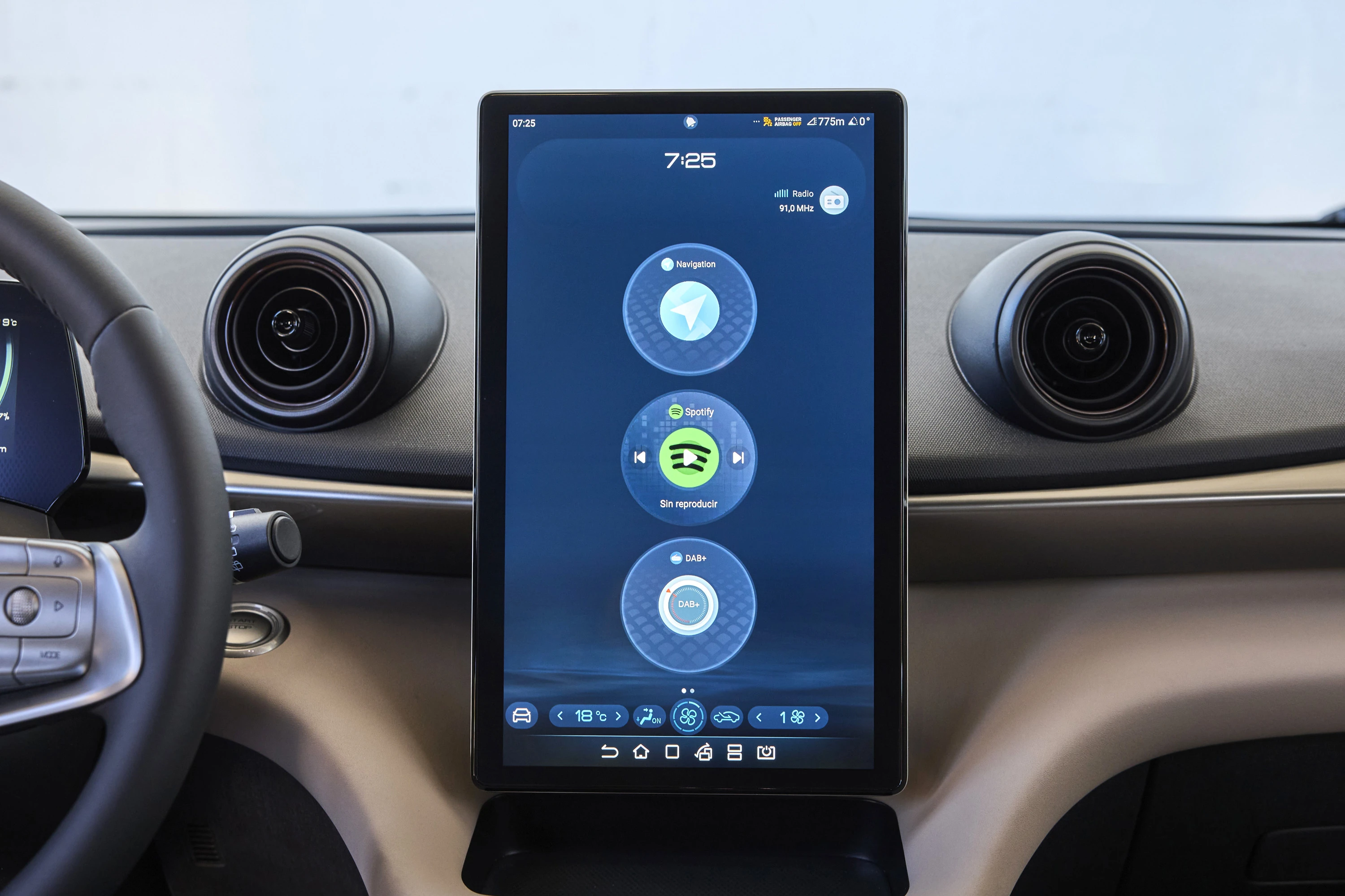 BYD Dolphin 44.9kWh Boost screens view