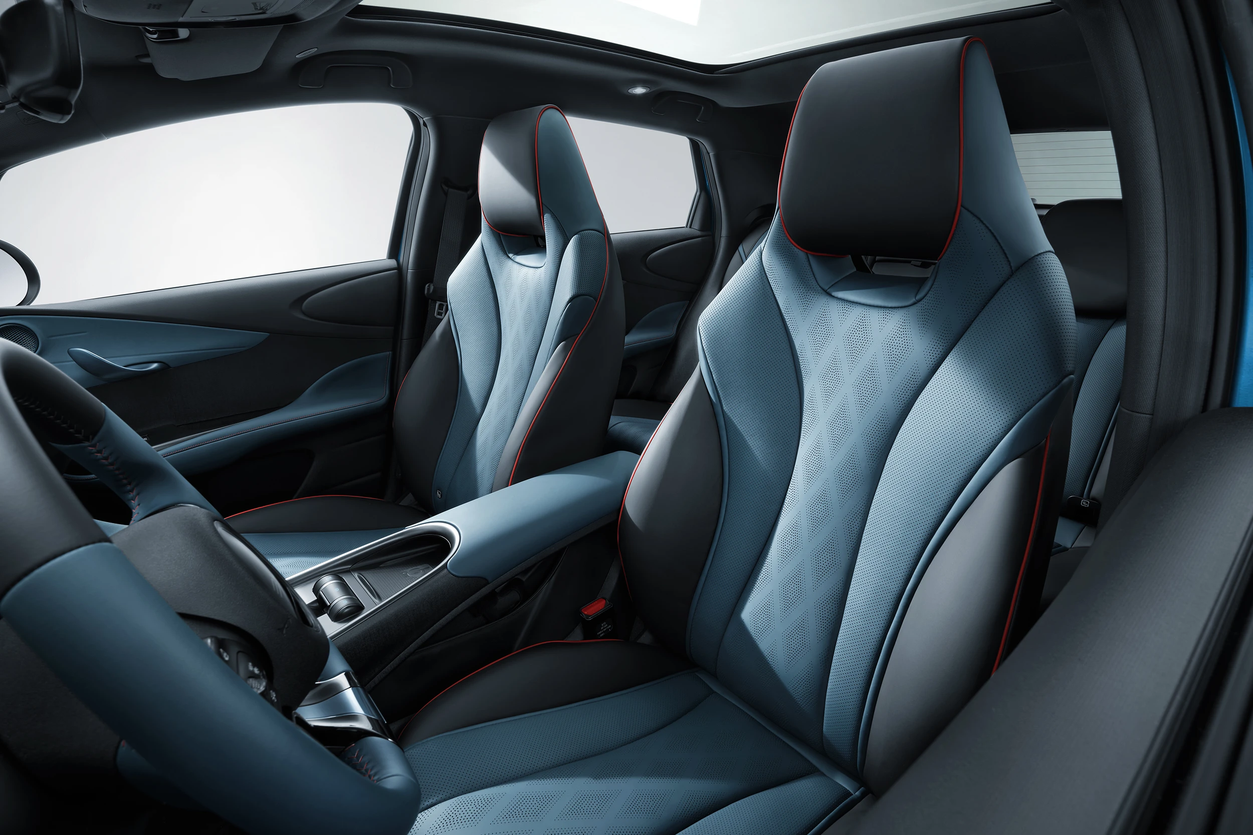 BYD Dolphin 44.9kWh Boost frontseats view
