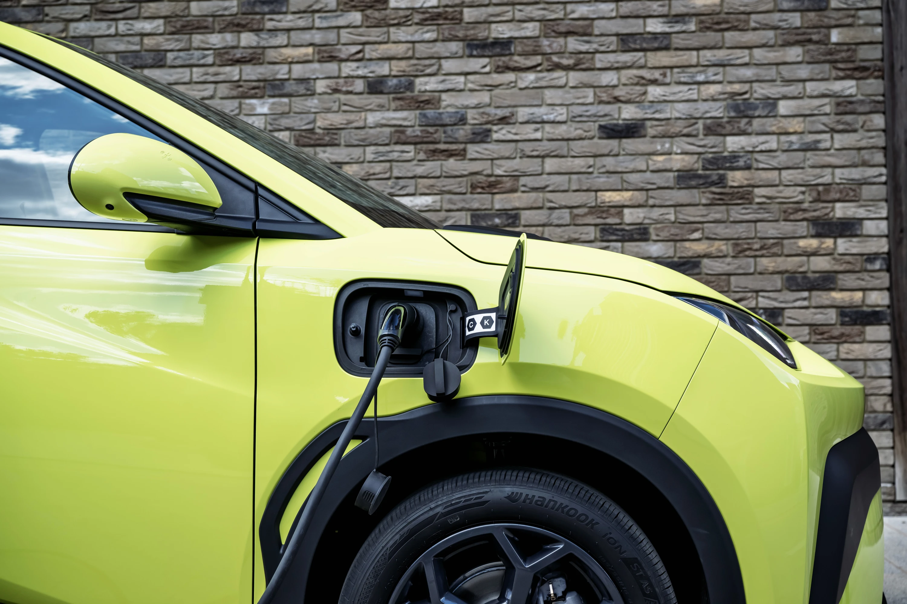BYD Dolphin Surf Comfort charging view