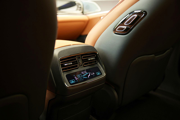 BYD Han interior view