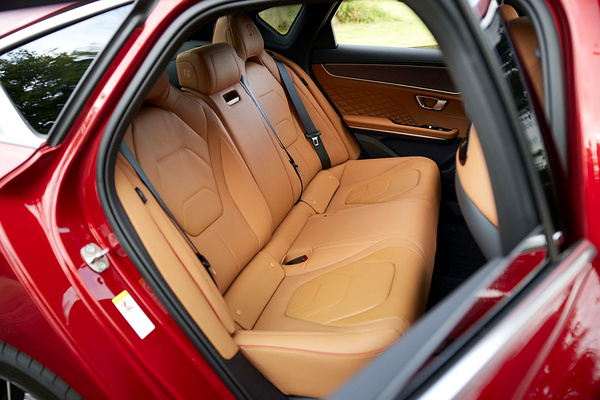 BYD Han secondrowseats view