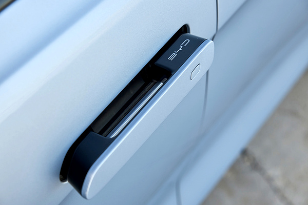BYD Seal AWD doorhandle view