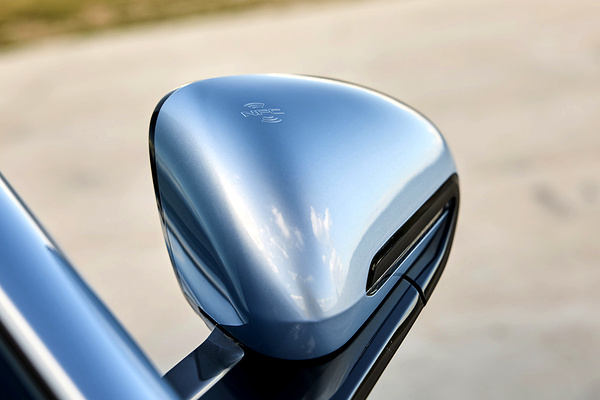 BYD Seal AWD exterior view